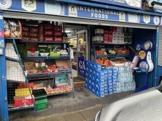 Off-licence business with 1-Bed Flat ~ North London (ENFIELD)