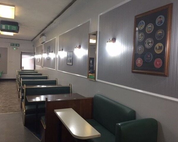 EXCELLENT COFFEE SHOP/CAFE OPPORTUNITY IN MAJOR SOUTH WALES SHOPPING CENTRE