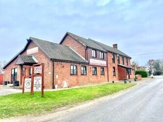 NORFOLK - 4 BEDROOM FOOD-LED PUB WITH LARGE BEER GARDEN AND CAR PARK NORFOLK - 4 BEDROOM FOOD-LED PUB WITH LARGE BEER GARDEN AND CAR PARK