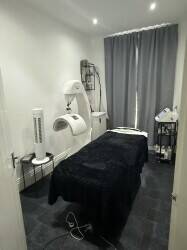 Aesthetic clinic