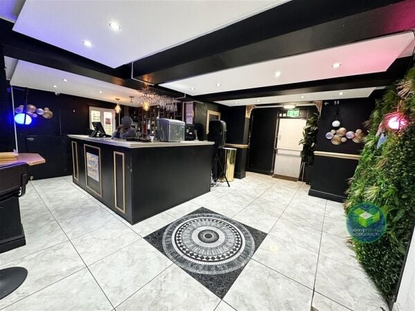 Restaurant/Bar in Oldham