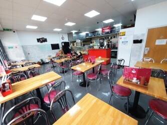 CAFÉ FOR SALE IN GREENWICH, LONDON - FULL A3 & ALCOHOL LICENCE (2300) CAFÉ FOR SALE IN GREENWICH, LONDON - FULL A3 & ALCOHOL LICENCE (2300)