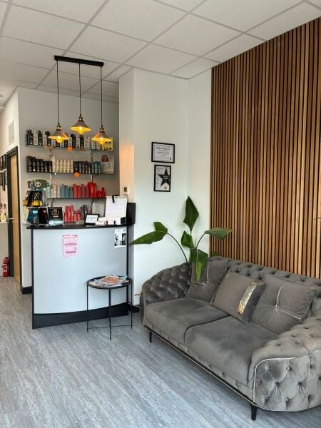 Established Award-Winning Salon in High-Growth Cambridge Location Established Award-Winning Salon in High-Growth Cambridge Location