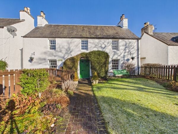 Elegant Loch Ness guest house with exceptional lifestyle potential