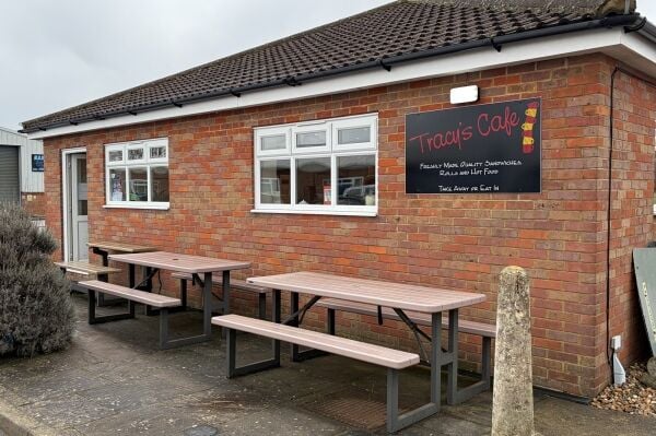 Established Cafe - Tring
