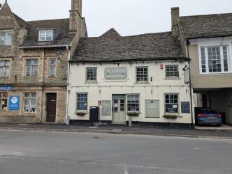 COTSWOLDS/UPPER THAMES VALLEY - SELECT MARKET TOWN CENTRE PUB COTSWOLDS/UPPER THAMES VALLEY - SELECT MARKET TOWN CENTRE PUB