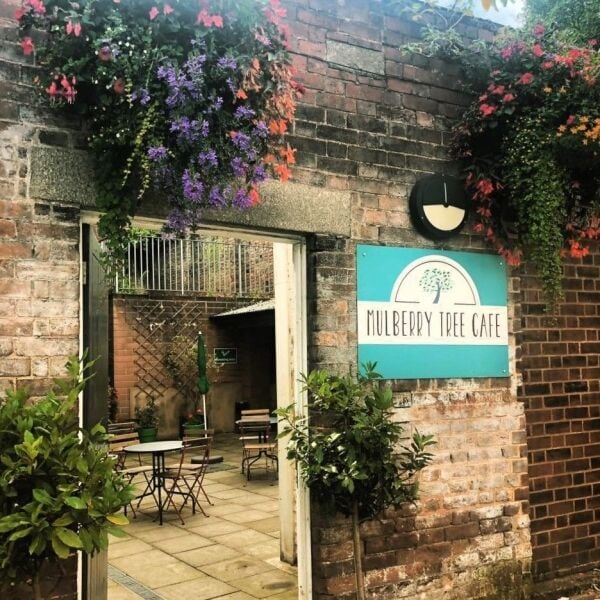 COFFEE SHOP/CAFE & IN HOUSE CATERERS COFFEE SHOP/CAFE & IN HOUSE CATERERS