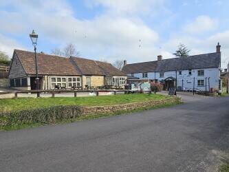 Free of tie village pub/restaurant with 3 letting suites and 2 bed owners on Dorset/Somerset borders