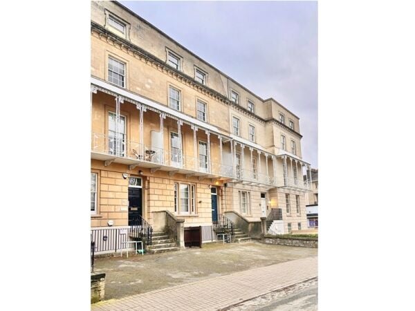 Glow, Grow & Go – Stylish Bristol Beauty Salon With Strong Following