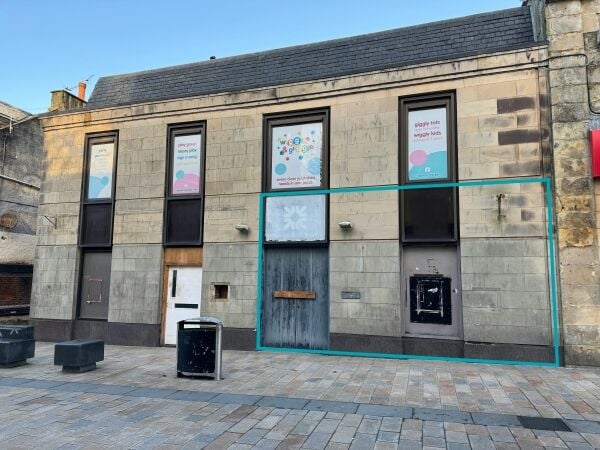 1000 Sqft Unit Kilwinning, Retail, Office, Shop, Salon 1000 Sqft Unit Kilwinning, Retail, Office, Shop, Salon