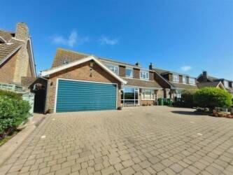 PRIVATE SWIM SCHOOL BUSINESS & EXTENSIVE FAMILY HOME - FOR SALE- SEVEN SISTERS, EAST SUSSEX