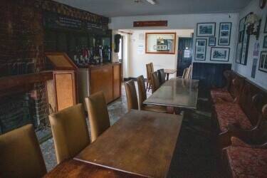 KENT - SEVENOAKS VILLAGE PUB AVAILABLE ON NEW FREE-OF-TIE LEASE KENT - SEVENOAKS VILLAGE PUB AVAILABLE ON NEW FREE-OF-TIE LEASE