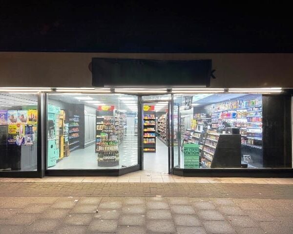Immaculate Newly Fitted Convenience Store, Counter Newspapers, Magazines And Off Licence With National Lottery Approved recently Installed And Cash Po Immaculate Newly Fitted Convenience Store, Counter Newspapers, Magazines And Off Licence With National Lottery Approved recently Installed And Cash Po