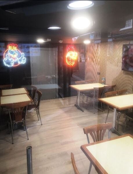 Licensed Fast Food Restaurant Specialising In Chicken for Sale