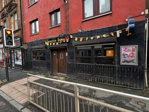 Licensed Restaurant in Hamilton to Let May Sell