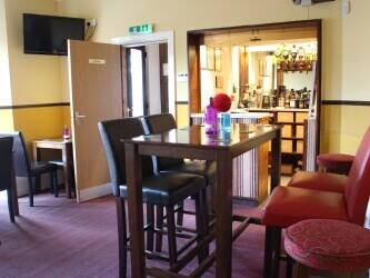 LINCOLNSHIRE - SOCIAL CLUB WITH LARGE FUNCTION ROOM AND CAR PARK