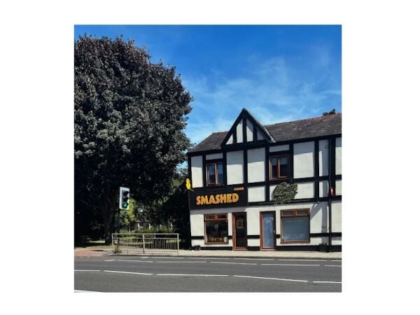 Smash-Hit Opportunity – Popular Burger Takeaway Smash-Hit Opportunity – Popular Burger Takeaway
