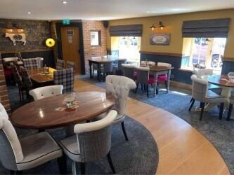 Country Pub, Restaurant and Boutique B&B
