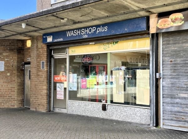 LAUNDERETTE LAUNDERETTE
