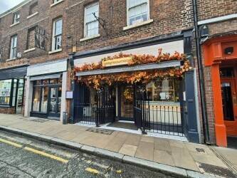 CHESHIRE - STYLISH RESTAURANT AND BAR IN THE HEART OF CHESTER CITY CENTRE CHESHIRE - STYLISH RESTAURANT AND BAR IN THE HEART OF CHESTER CITY CENTRE