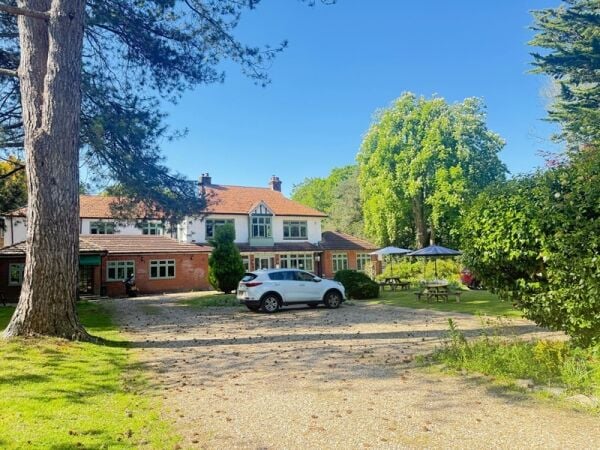 Escape to the Forest β Charming B&B with Bistro Opportunity Escape to the Forest β Charming B&B with Bistro Opportunity