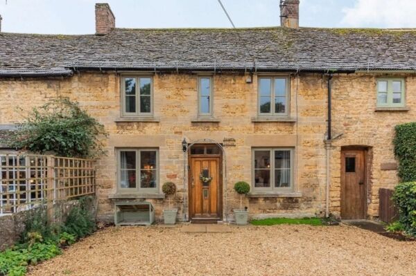 Turnkey Cotswolds Holiday Let Share Sale Turnkey Cotswolds Holiday Let Share Sale