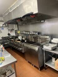 Noodle bar/chinese takeaway