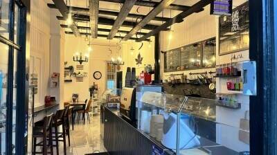EXTENSIVELY REFURBISHED COFFEE SHOP/CAFÉ FOR SALE IN MUSWELL HILL, LONDON