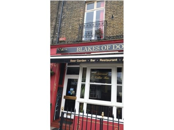 Historic Dover Gem – Restaurant, Bar & Boutique Rooms with Freehold!