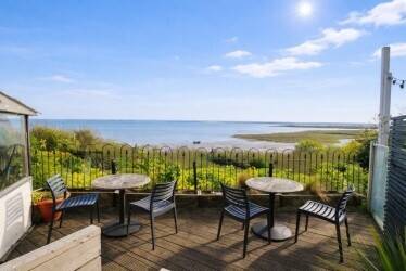 COFFEE SHOP WITH GARDEN & SEA VIEWS £165,000 plus SAV – LEASEHOLD – LEIGH ON SEA, ESSEX REF C0136E