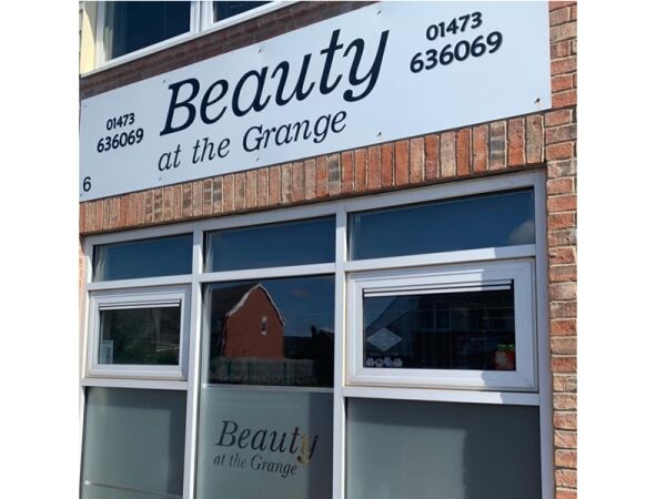 Glow Into Success – Established Beauty Salon with Loyal Client Base Glow Into Success – Established Beauty Salon with Loyal Client Base