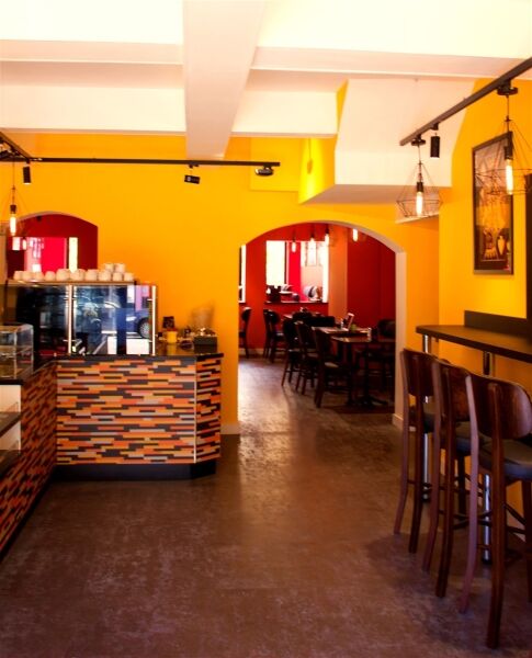 INDEPENDENT ITALIAN RESTAURANT