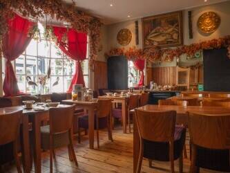 DEVON - B&B AND BISTRO IN CENTRE OF PICTURESQUE SOUTH HAMS HARBOUR TOWN