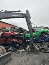 FULLY LICENSED CAR BREAKER  YARD WITH EBAY SHOP IN NORTHWEST AND EVERYTHING NEEDED
