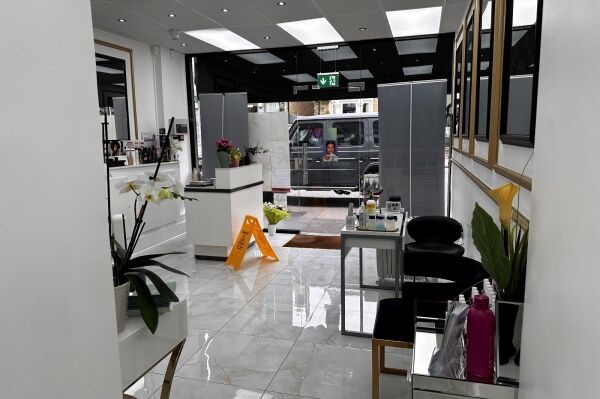 Popular Beauty Salon - Enfield Popular Beauty Salon - Enfield