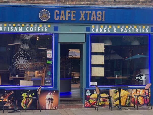 Sip, Savour & Socialise – Trendy Café Hotspot with Stylish Vibes