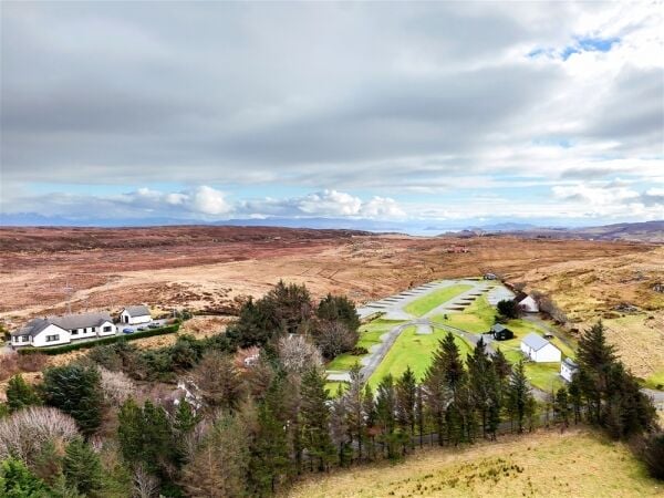Staffin Caravan & Camping Site with Detached 5-Bedroom House & Self-Catering Accommodation