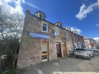 Unique Opportunity to Purchase a Freehold Takeaway/Café Unique Opportunity to Purchase a Freehold Takeaway/Café