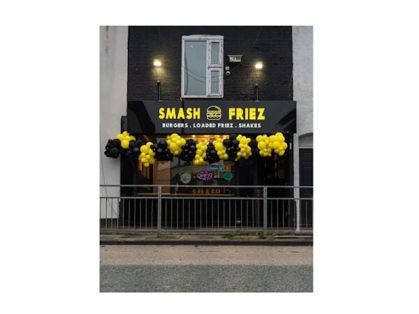 Crave the Crunch – Trend-Led Smash Burger & Loaded Fries Takeaway Crave the Crunch – Trend-Led Smash Burger & Loaded Fries Takeaway