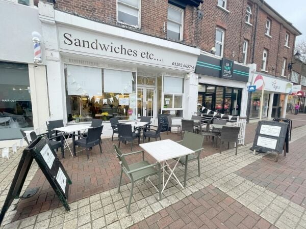 Busy Cafe - Prominent High Street Location - Leasehold Busy Cafe - Prominent High Street Location - Leasehold