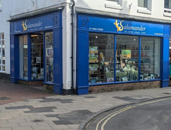 Successful Independent Town Centre Cook Shop