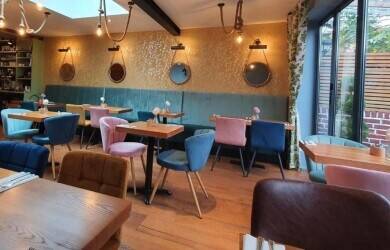 STUNNING 100 COVER RESTAURANT WITH GREAT POTENTIAL IN NEW HANDS STUNNING 100 COVER RESTAURANT WITH GREAT POTENTIAL IN NEW HANDS