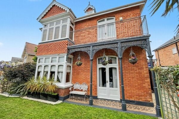 Long Established Outstanding Rated Day Nursery & 5 Bedroom Owners House