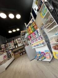 Desserts shop / Cafe
