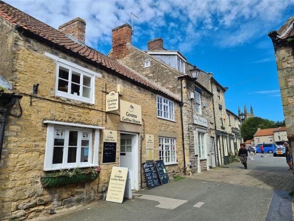 Cafe & Sandwich Bars For Sale in Helmsley