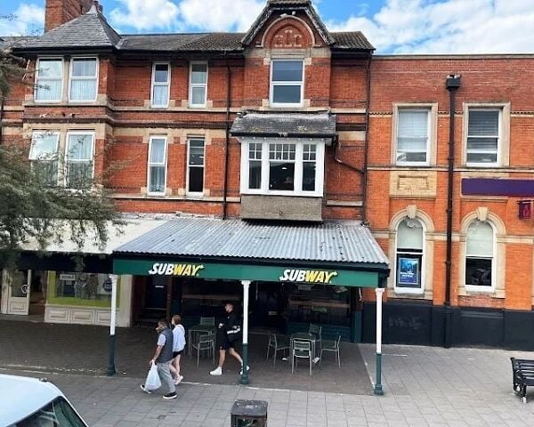 Subway Store With Seating for Sale Subway Store With Seating for Sale