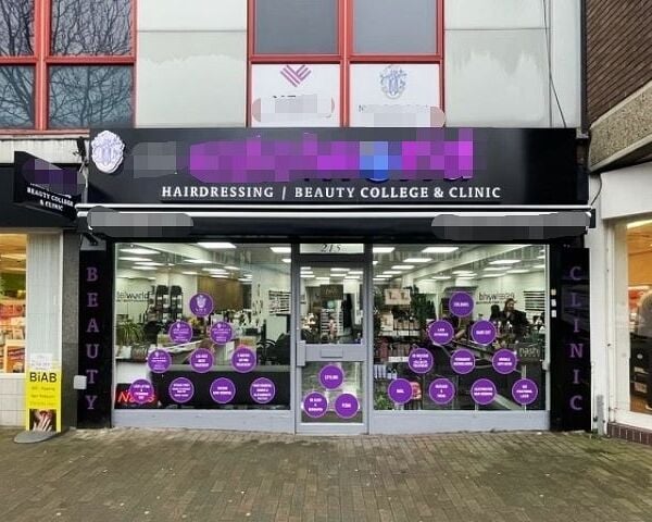 Unisex Hairdressing Salon Plus Beauty Salon for Sale Unisex Hairdressing Salon Plus Beauty Salon for Sale