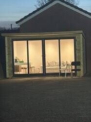 Established Hand Car Wash in excellent location Established Hand Car Wash in excellent location