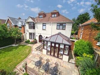 Stunning 7 bedroom Bed & Breakfast in the beautiful city of Canterbury plus private self contained owner accommodation Stunning 7 bedroom Bed & Breakfast in the beautiful city of Canterbury plus private self contained owner accommodation