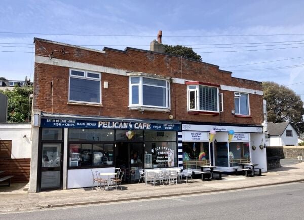 FISH & CHIP TAKEAWAY/RESTAURANT/CAFÉ & ICE CREAM PARLOUR with ALCOHOL LICENCE FISH & CHIP TAKEAWAY/RESTAURANT/CAFÉ & ICE CREAM PARLOUR with ALCOHOL LICENCE